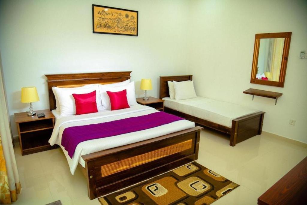 Nelinsa Residence Kandy Exterior photo