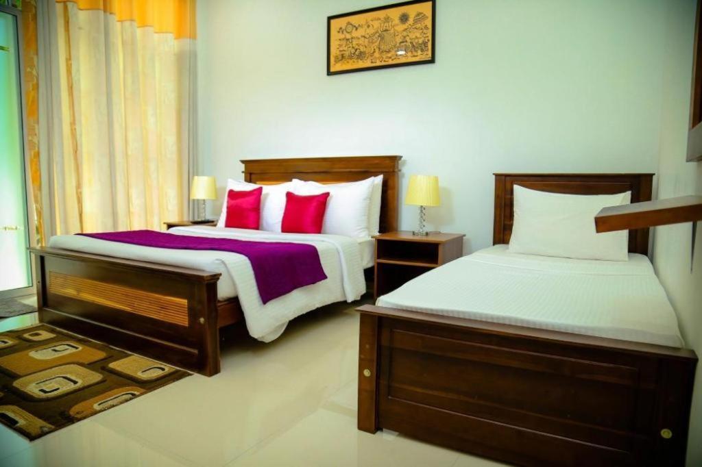 Nelinsa Residence Kandy Exterior photo