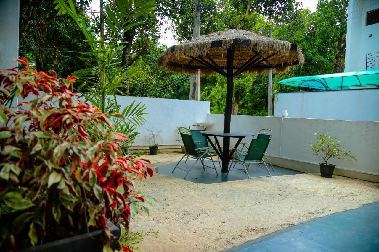 Nelinsa Residence Kandy Exterior photo